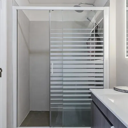 Ocean View - 1 Bedroom With Amazing Views